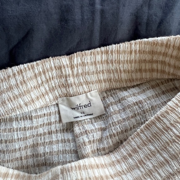 Aritzia matching pants and top set - Picture 5 of 5